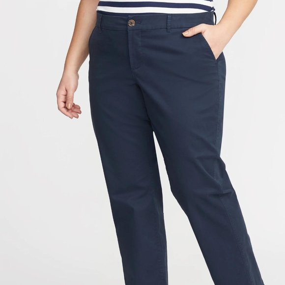 Old Navy Plus-Size Everyday Boot-Cut Khakis New - Picture 1 of 3